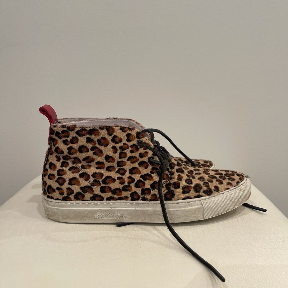 Del toro sneakers